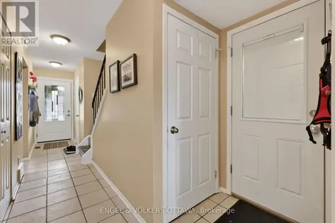 6269 Paddler Way Ottawa ON K1C 2G5