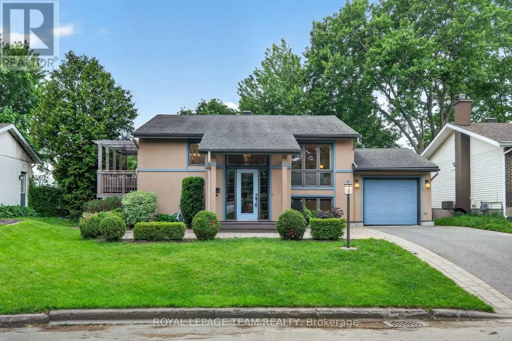 1282 Alloway Crescent Ottawa ON K1K 3Z1