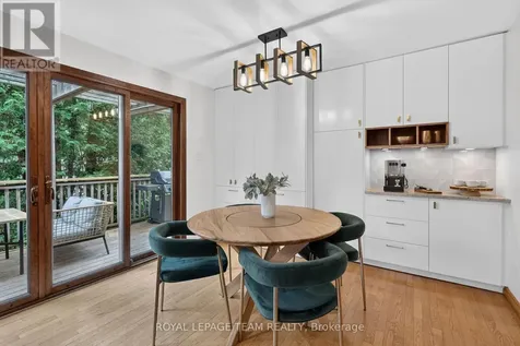 1282 Alloway Crescent Ottawa ON K1K 3Z1