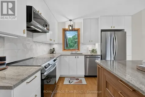 1282 Alloway Crescent Ottawa ON K1K 3Z1