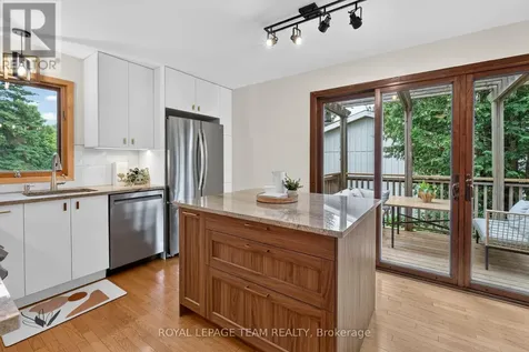 1282 Alloway Crescent Ottawa ON K1K 3Z1