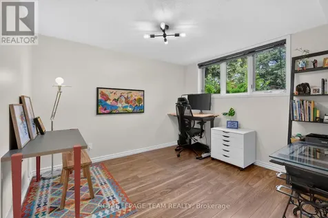1282 Alloway Crescent Ottawa ON K1K 3Z1