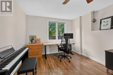 1282 Alloway Crescent Ottawa ON K1K 3Z1