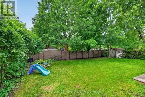 1282 Alloway Crescent Ottawa ON K1K 3Z1