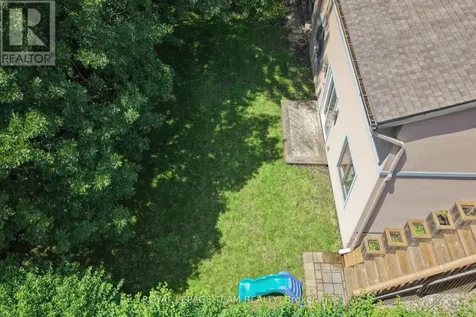 1282 Alloway Crescent Ottawa ON K1K 3Z1