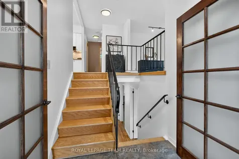 1282 Alloway Crescent Ottawa ON K1K 3Z1