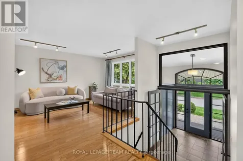 1282 Alloway Crescent Ottawa ON K1K 3Z1