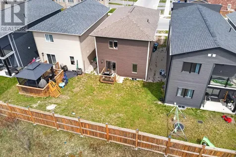 90 Brown Bear Street Barrie ON L4H 2S5