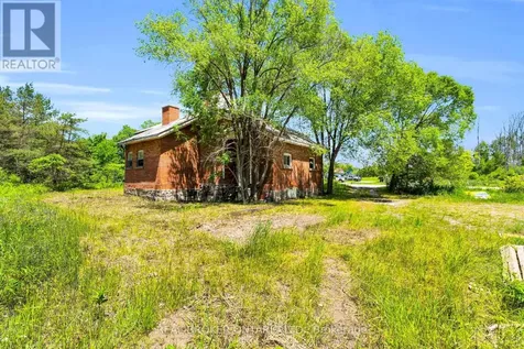 2862 Old Fort Road Tay ON L4R 4K3