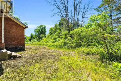 2862 Old Fort Road Tay ON L4R 4K3