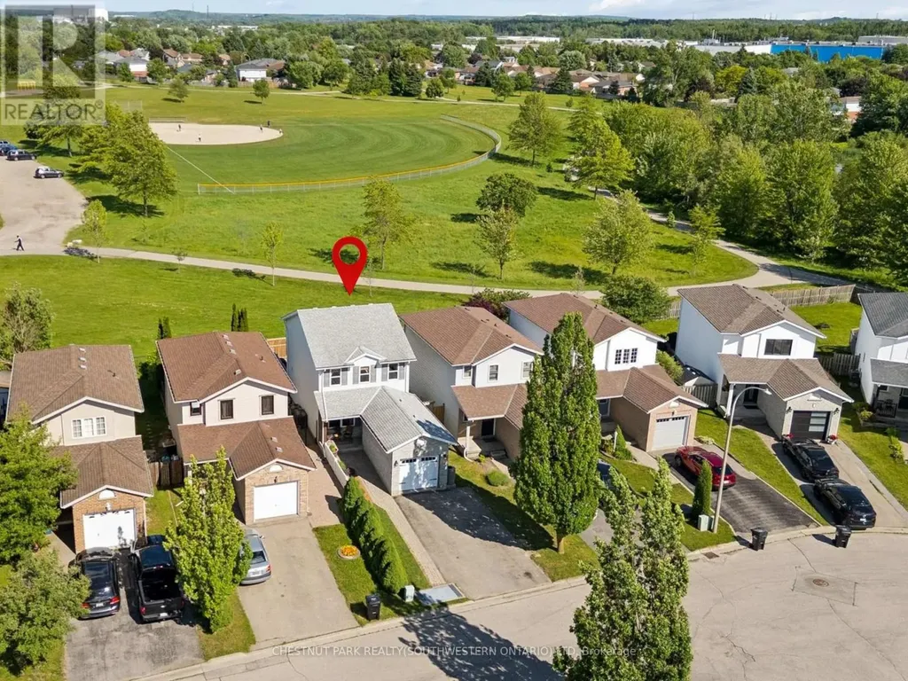 16 White Sands Court Kitchener ON N2E 3S4