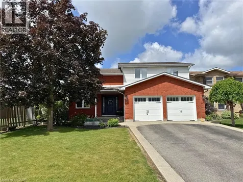 3 Kintyre Court Caledonia ON N3W 1G8