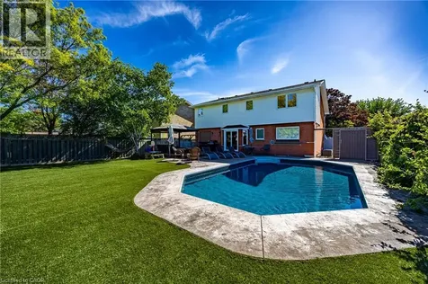 3 Kintyre Court Caledonia ON N3W 1G8