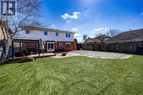 3 Kintyre Court Caledonia ON N3W 1G8