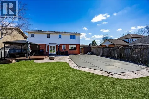 3 Kintyre Court Caledonia ON N3W 1G8