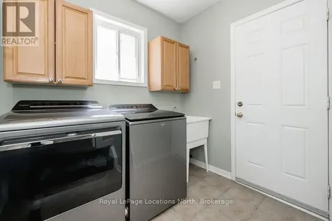 67 Wesley Avenue Wasaga Beach ON L9Z 0B9