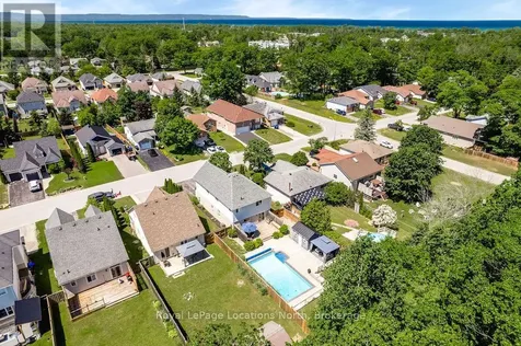 67 Wesley Avenue Wasaga Beach ON L9Z 0B9