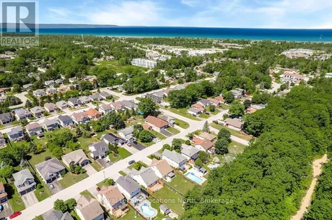 67 Wesley Avenue Wasaga Beach ON L9Z 0B9