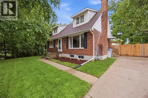 26 Arthur Street Lambton Shores ON N0N 1J0