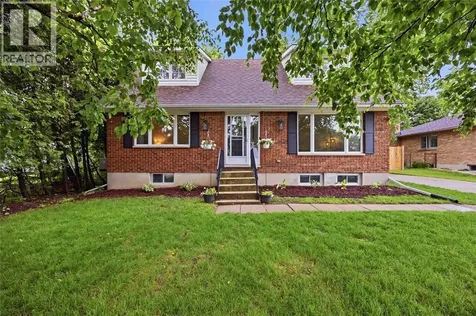 26 Arthur Street Lambton Shores ON N0N 1J0