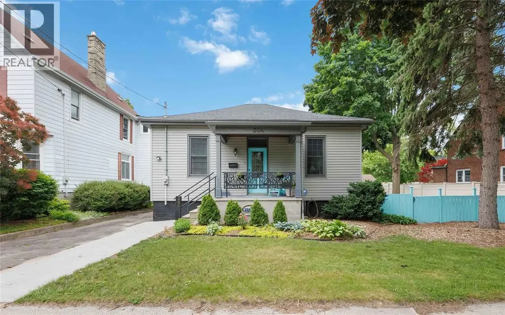 304 Brock Street North Sarnia ON N7T 5Z8