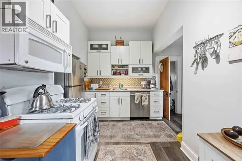 304 Brock Street North Sarnia ON N7T 5Z8