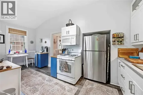 304 Brock Street North Sarnia ON N7T 5Z8