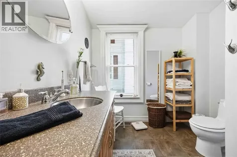 304 Brock Street North Sarnia ON N7T 5Z8