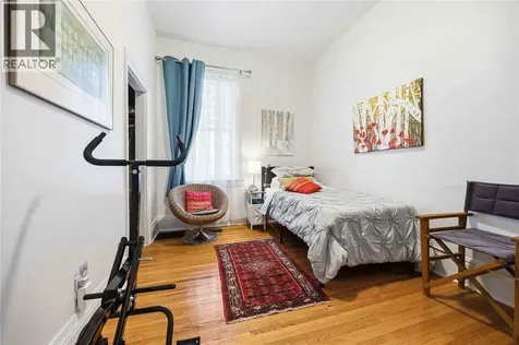304 Brock Street North Sarnia ON N7T 5Z8