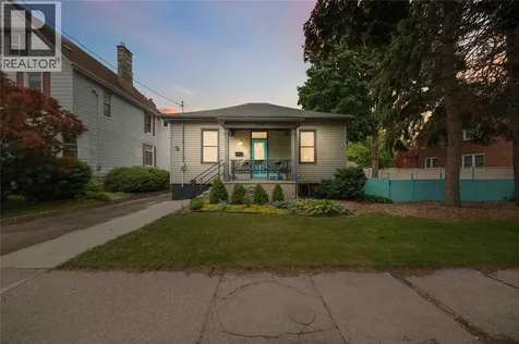 304 Brock Street North Sarnia ON N7T 5Z8