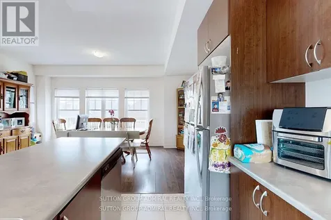 146 Village Gate Drive Wasaga Beach ON L9Z 0J7