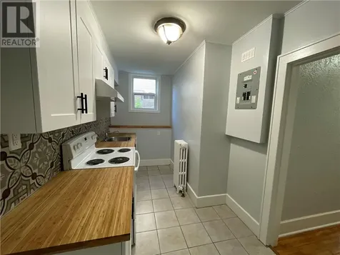 207 Pine Sudbury ON P3C 1X4