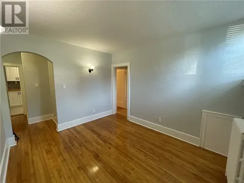 207 Pine Sudbury ON P3C 1X4