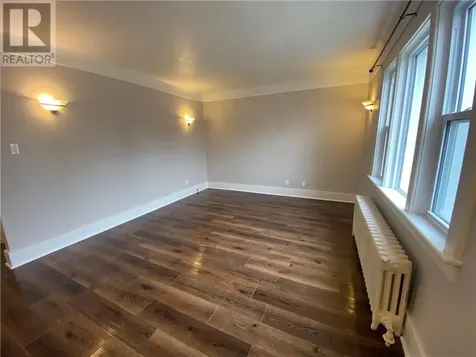 207 Pine Sudbury ON P3C 1X4