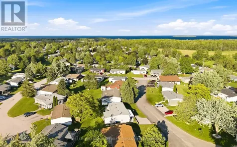 6 Gander Cove Innisfil ON L9S 1R9