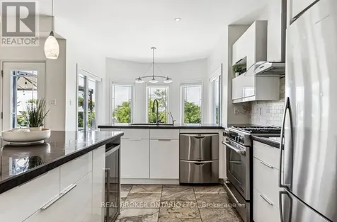 27 Bagshaw Crescent Uxbridge ON L9P 0A9