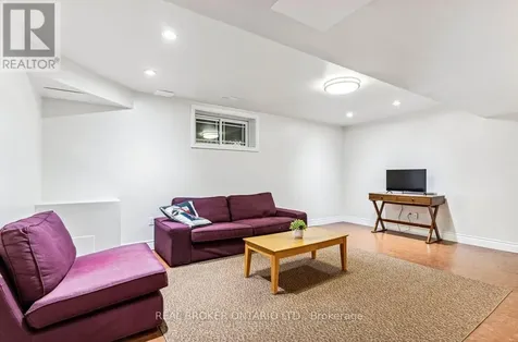 27 Bagshaw Crescent Uxbridge ON L9P 0A9