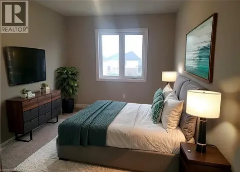 35 Mia Drive Hamilton ON L9B 0J8