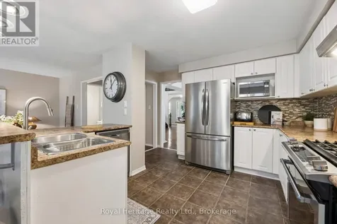 59 Bayberry Court Whitby (brooklin) ON L1M 2L2