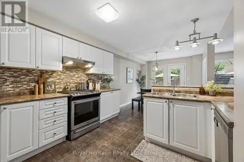 59 Bayberry Court Whitby (brooklin) ON L1M 2L2