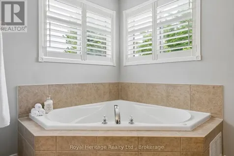 59 Bayberry Court Whitby (brooklin) ON L1M 2L2