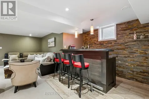 59 Bayberry Court Whitby (brooklin) ON L1M 2L2