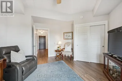 35 Kingsbury Square Guelph (pineridge/westminster Woods) ON N1L 1B3