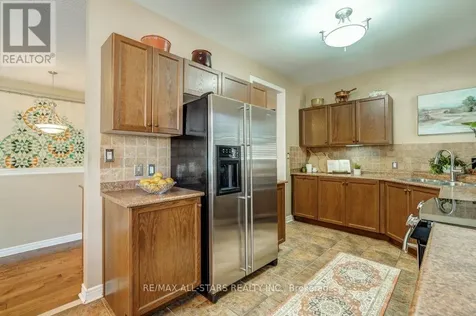 32 Oakside Drive Uxbridge ON L9P 2A4