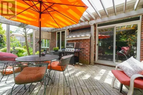 32 Oakside Drive Uxbridge ON L9P 2A4