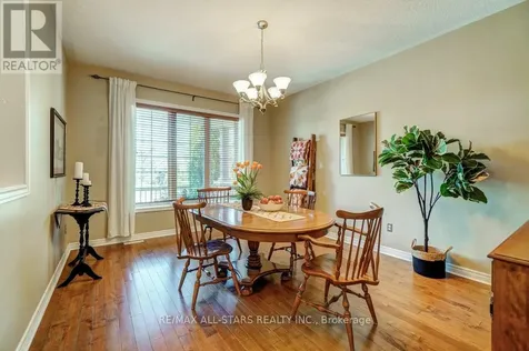 32 Oakside Drive Uxbridge ON L9P 2A4