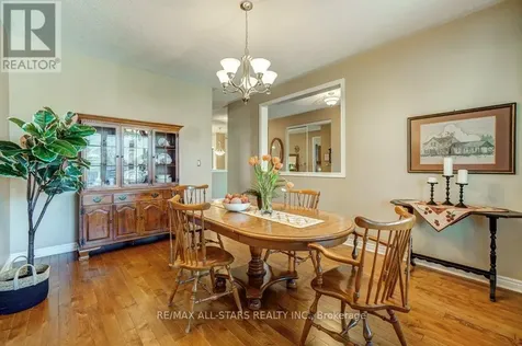 32 Oakside Drive Uxbridge ON L9P 2A4
