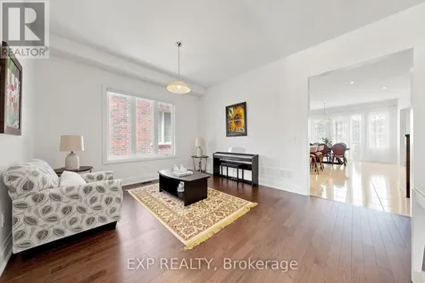 9 Backhouse Drive Richmond Hill ON L4E 1M8