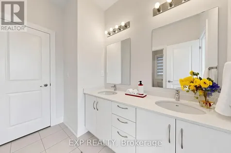 9 Backhouse Drive Richmond Hill ON L4E 1M8