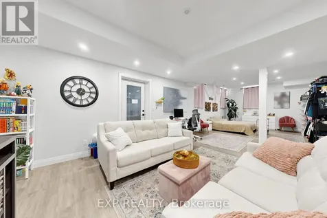 9 Backhouse Drive Richmond Hill ON L4E 1M8